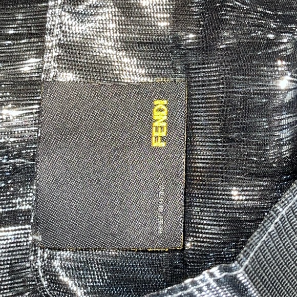 Preloved Fendi silk scarf gorgeous condition size is 70” long and 18”wide - Picture 13 of 15